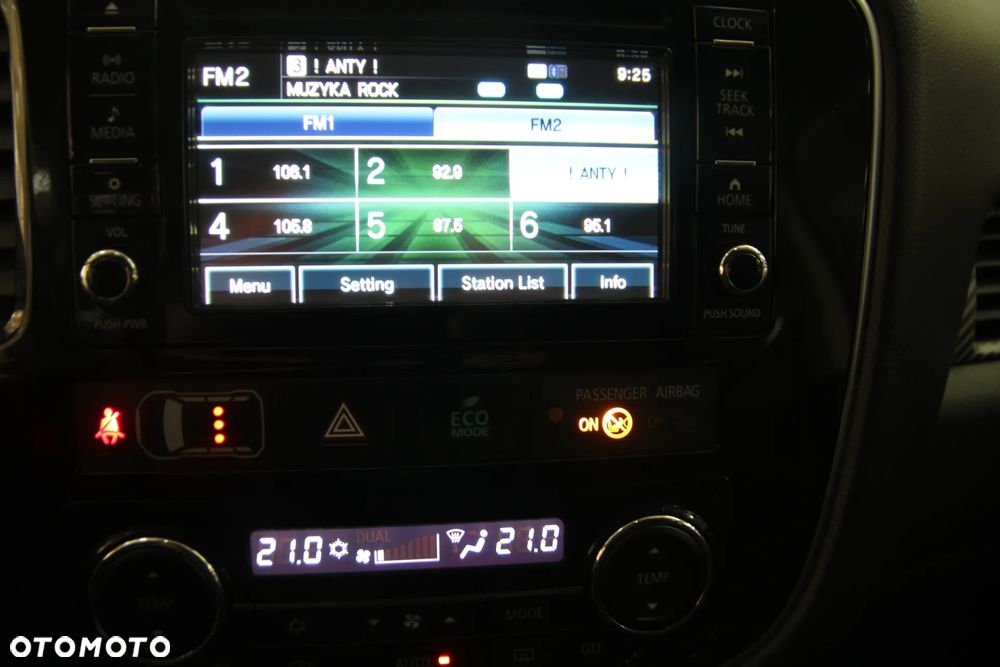 Mitsubishi Outlander 2.0 Intense 4WD CVT - 18