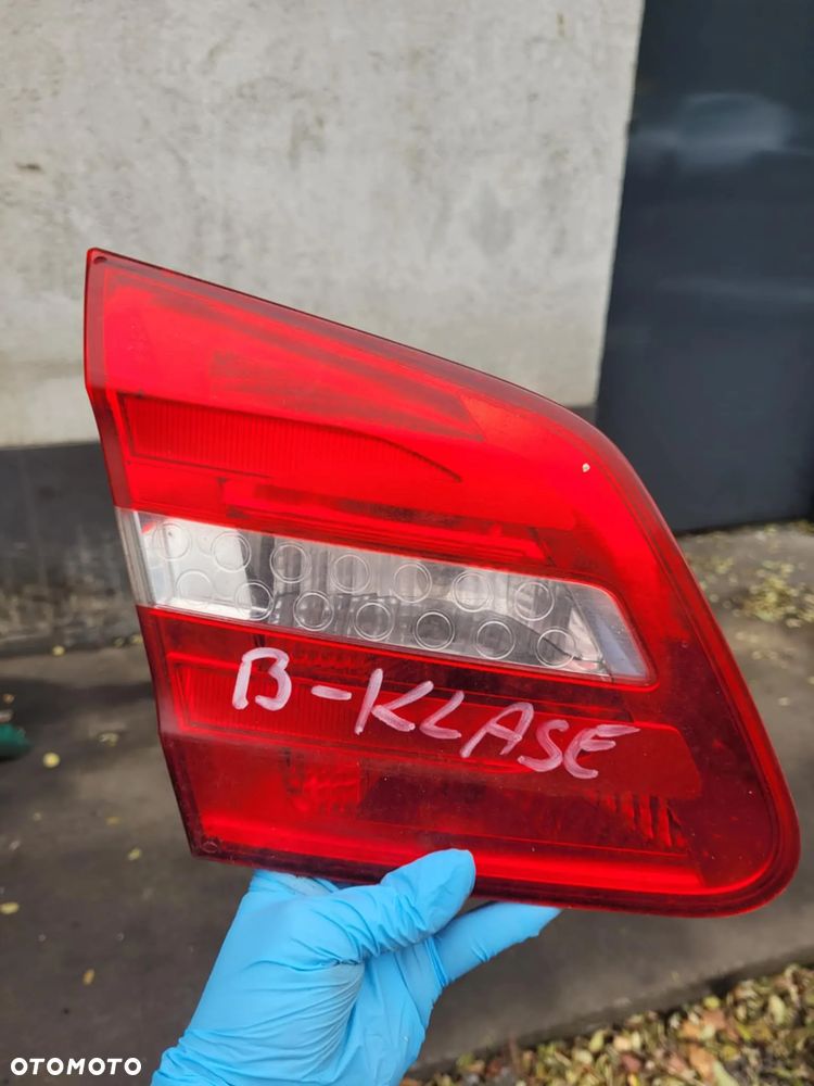 Lampy tylne Mercedes W246 - 5