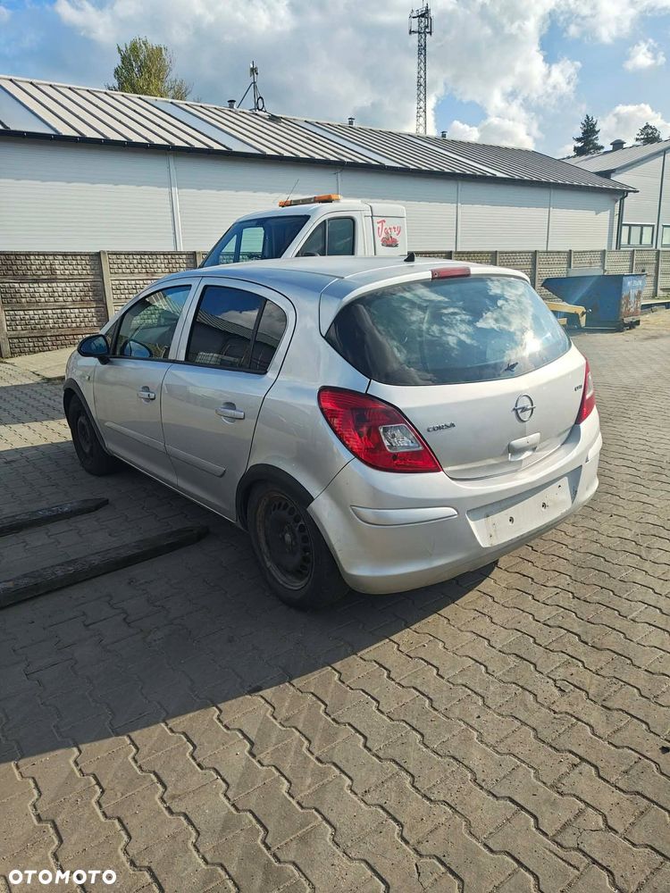 Opel corsa D 2007r części - 2