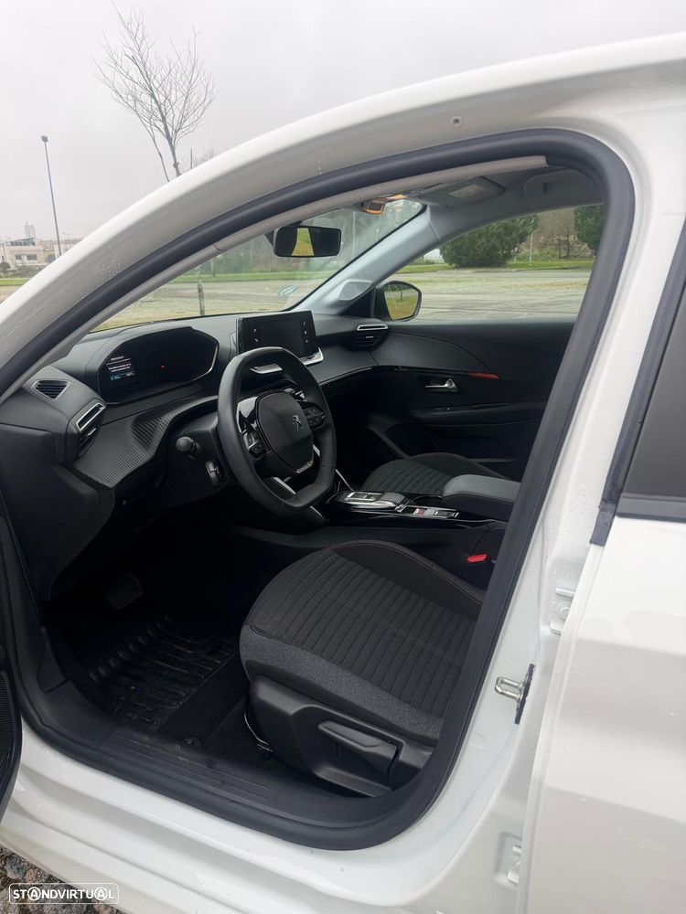 Peugeot e-208 50 kWh Active Pack - 10