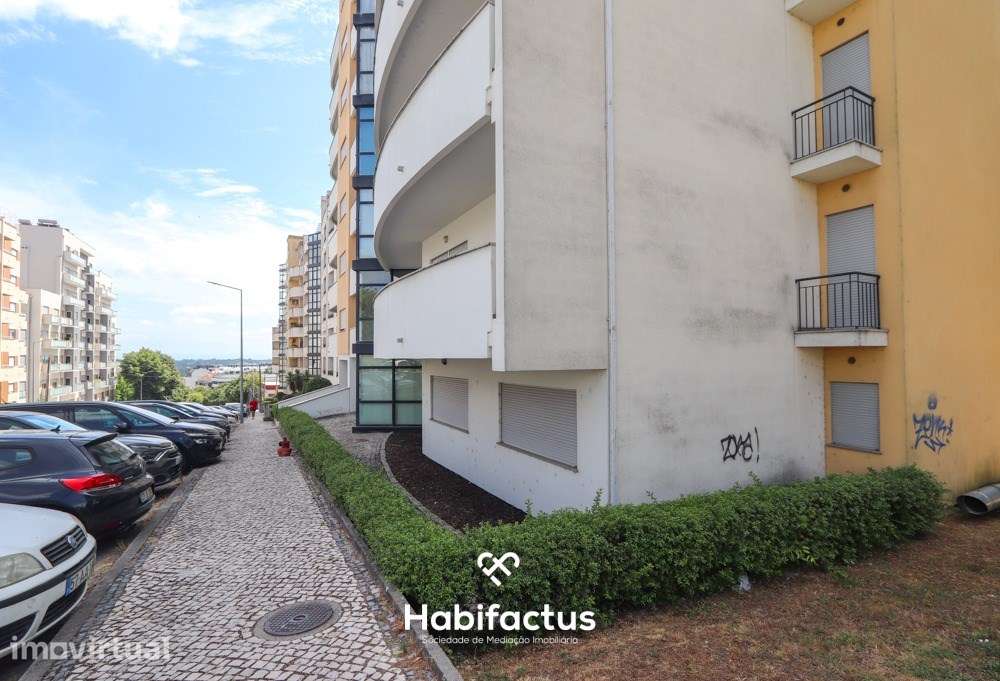 Apartamento T3 na Quinta da Alagoa - Grande imagem: 2/17