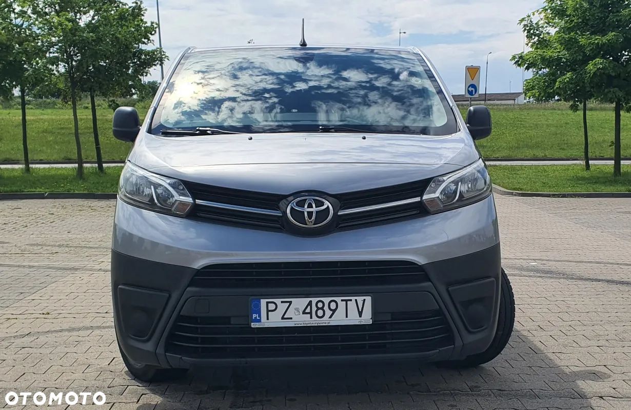 Toyota ProAce Kombi 1.5 D-4D Medium 2,7t - 1