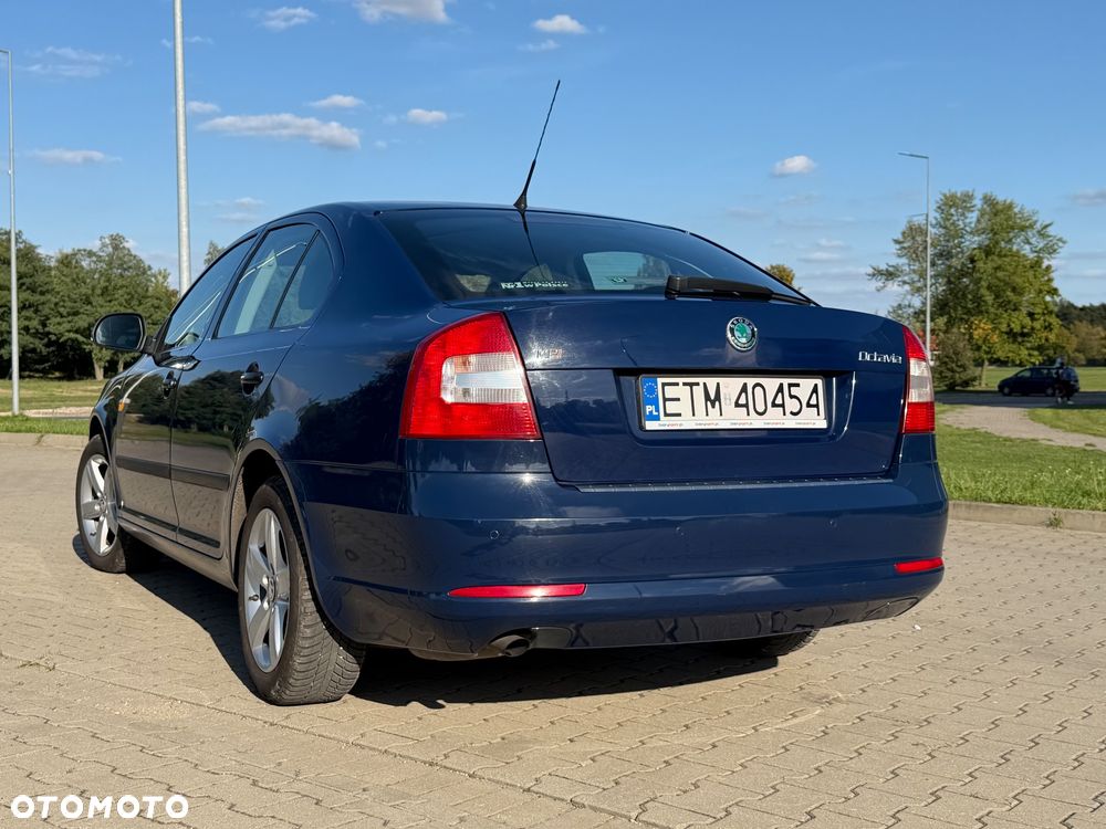Skoda Octavia 2011 photo 4