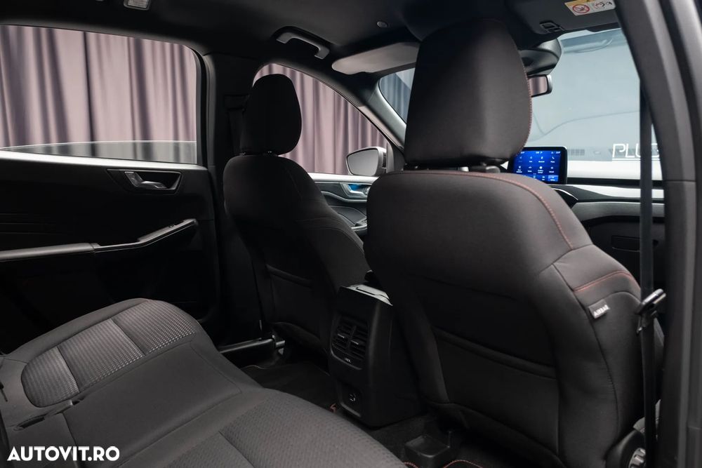 Ford Kuga 2.5 Duratec FHEV ST-LINE - 28