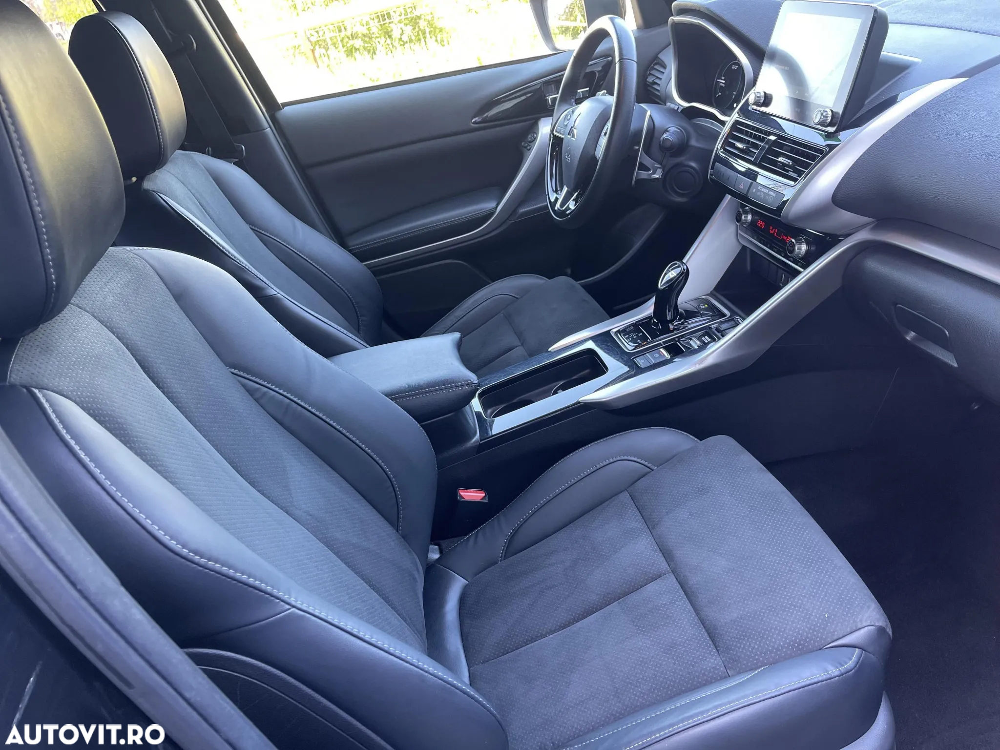 Mitsubishi Eclipse-Cross - 27