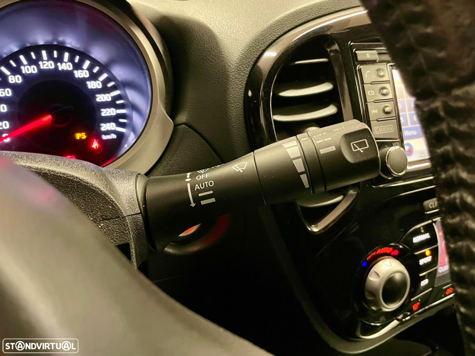 Nissan Juke 1.5 dCi N-Connecta - 22