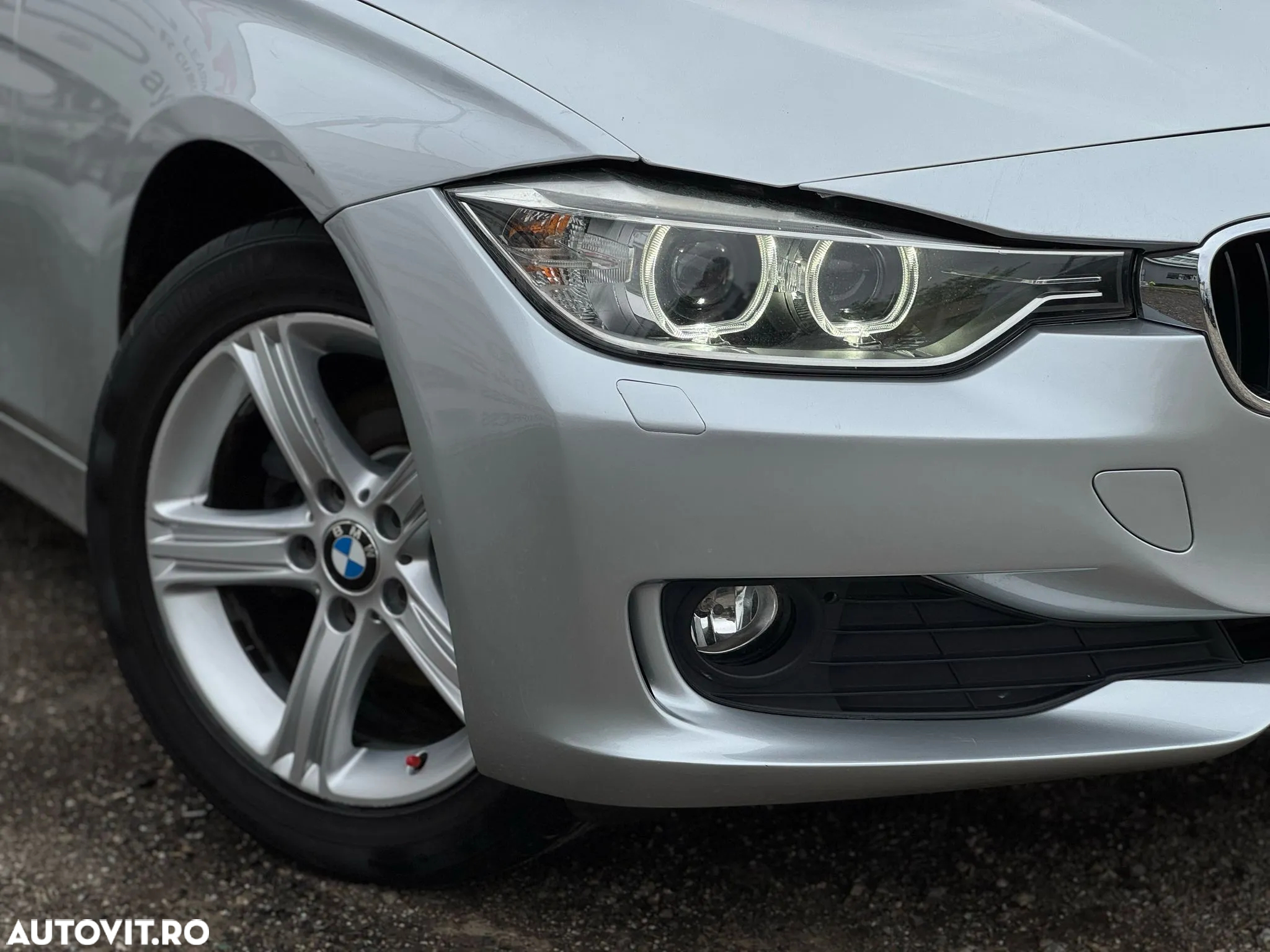BMW Seria 3 318d Touring Aut. - 11