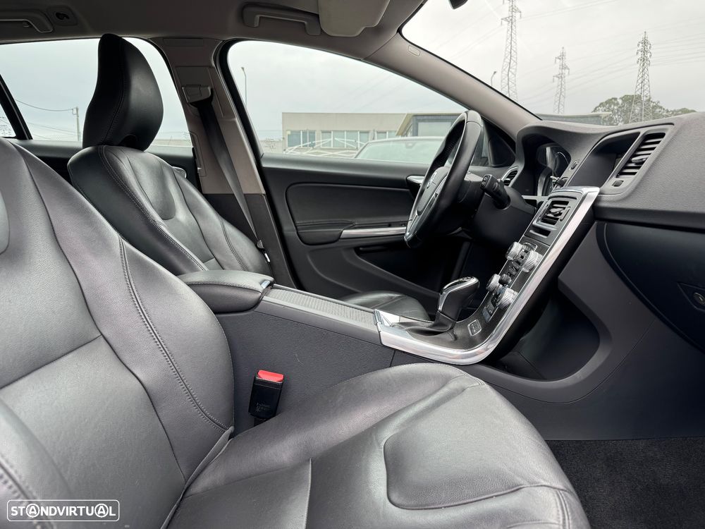 Volvo V60 D6 Twin Engine Geartronic Summum - 7