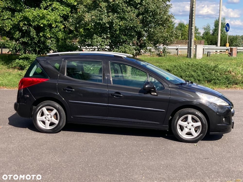 Peugeot 207 - 10
