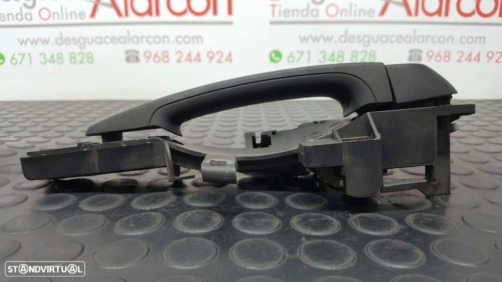 PUXADOR EXTERIOR FRENTE DIREITO BMW SERIE 1 BERLINA (E81/E87) 118D - 5
