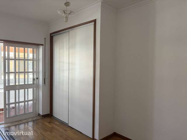 Apartamento T2 em 2º andar - Pinhal Novo - Grande imagem: 2/5