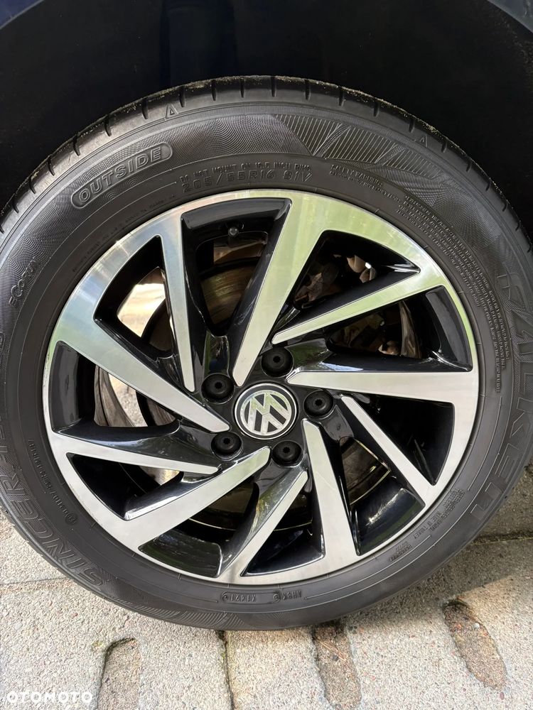 Volkswagen Golf 1.6 TDI BMT Comfortline - 21