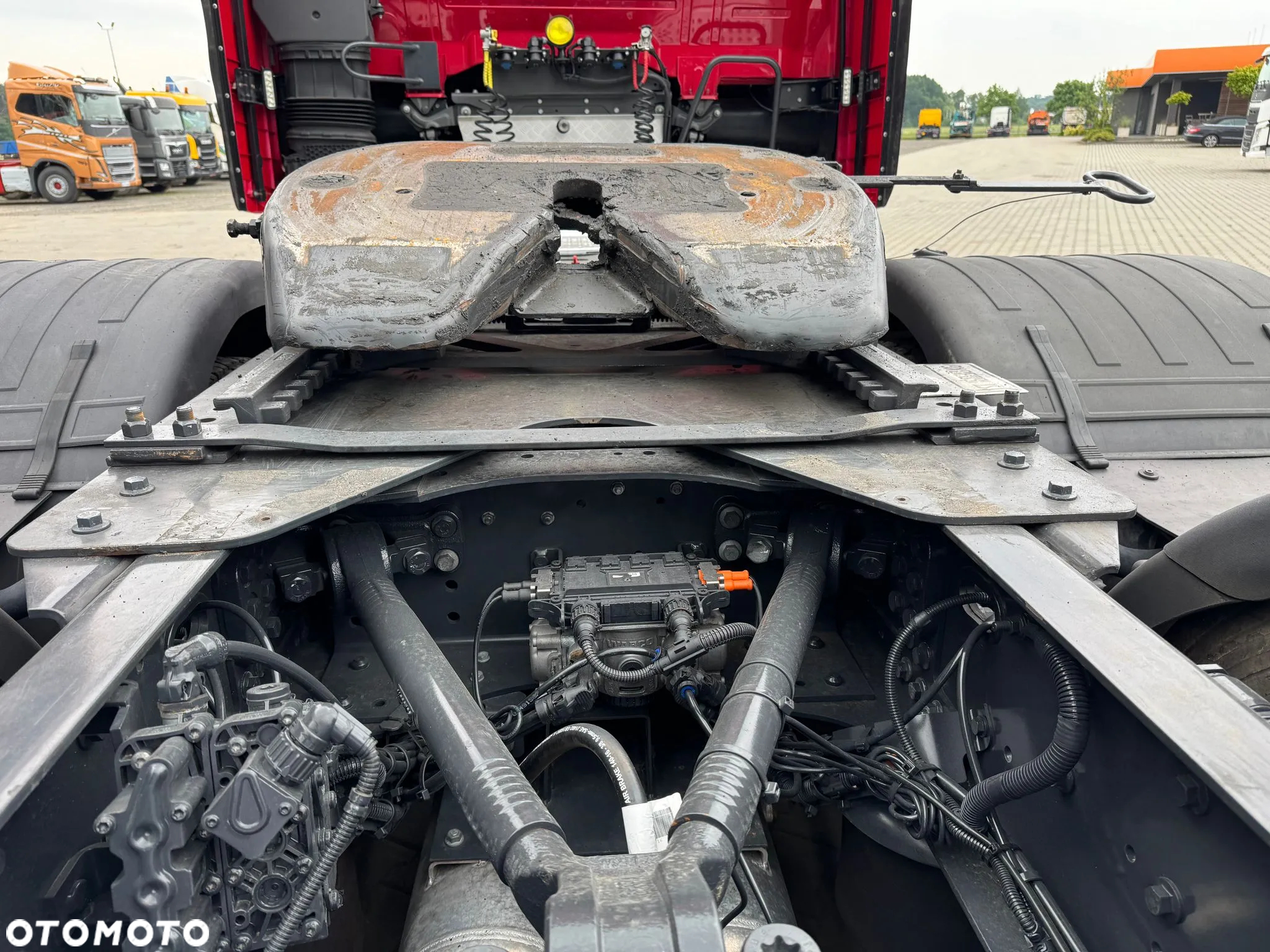Iveco S-WAY 570 6x2 EURO6 BOOGIE CIĄGNIK SIODŁOWY Z HYDRAULIKĄ - 28