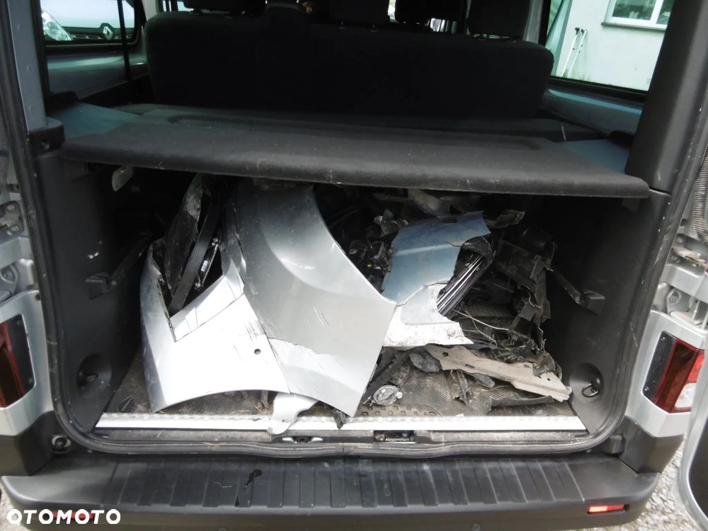 Renault Trafic SpaceClass 2.0 dCi Escapade - 10