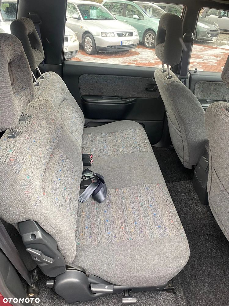 Hyundai Santamo 2.0 - 15