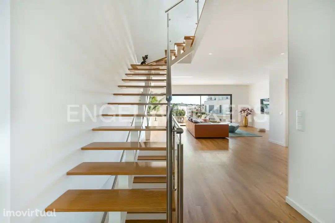 Moradia em banda moderna com 3 quartos perto da Galé - Grande imagem: 5/33