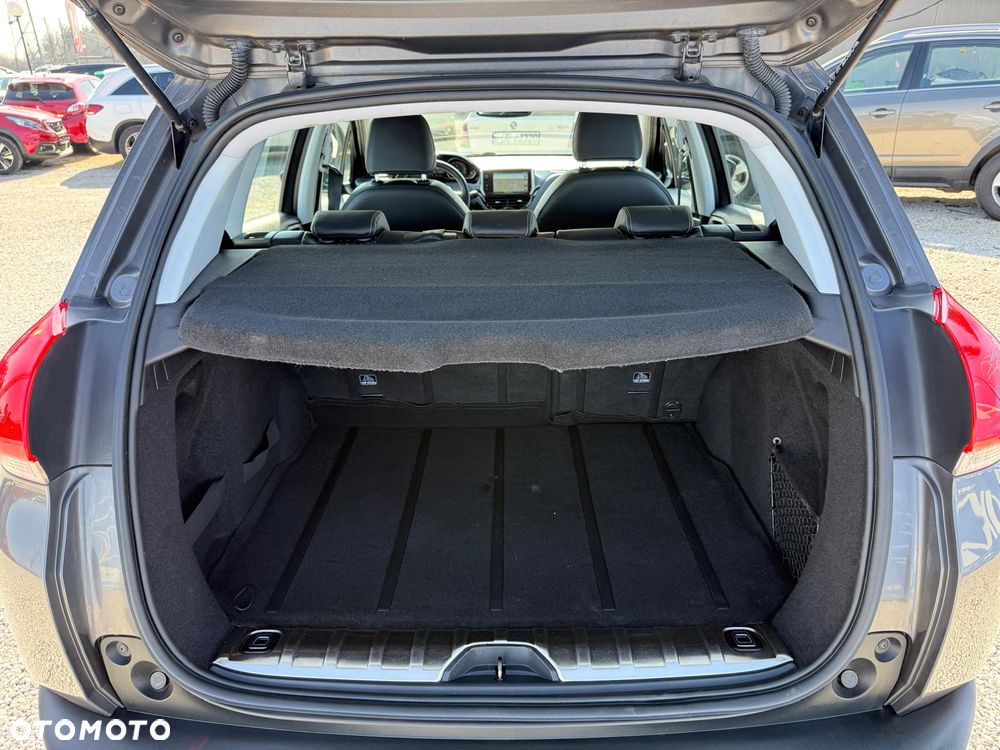 Peugeot 2008 120 VTI Automatik Allure - 26