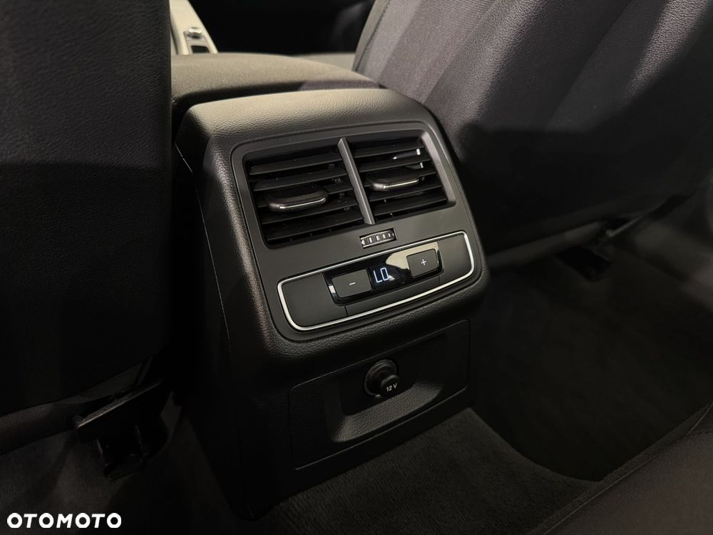 Audi A4 Limousine - 15