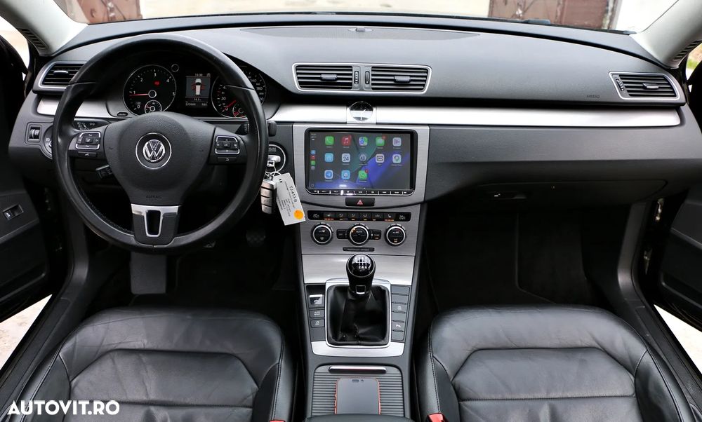 Volkswagen Passat 2.0 TDI Comfortline DPF - 19