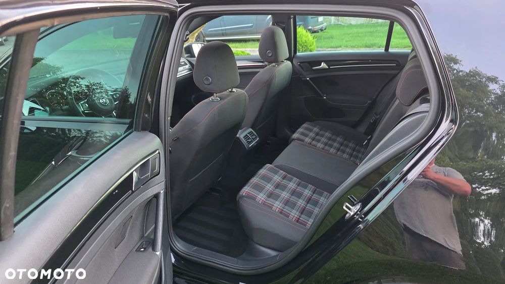 Volkswagen Golf 2.0 TSI BMT GTI - 30