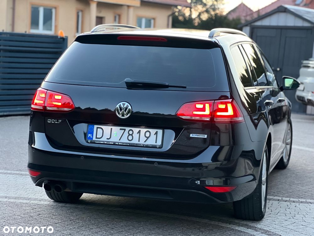 Volkswagen Golf - 16