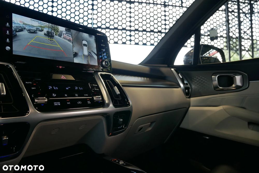 Kia Sorento 1.6T-GDI PHEV AWD OPF Platinum - 24