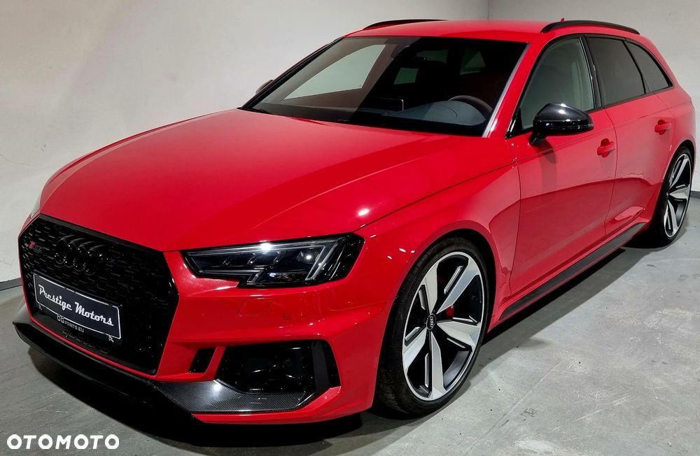 Audi RS4 Avant - 1