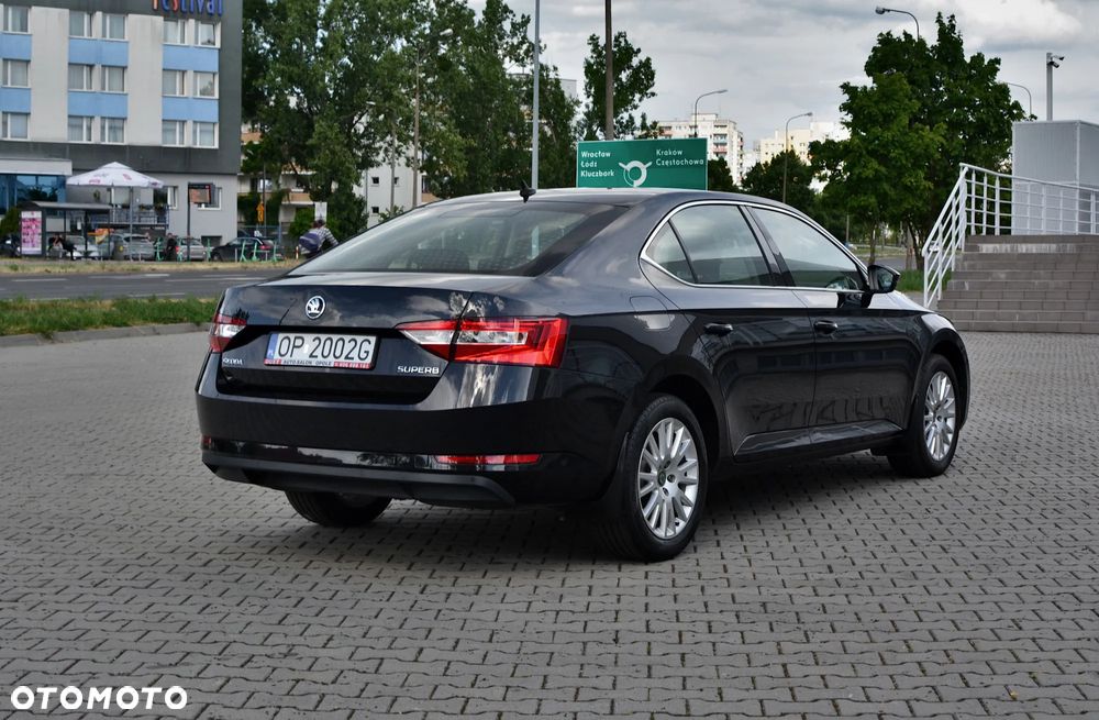 Skoda Superb 1.4 TSI ACT Ambition - 6