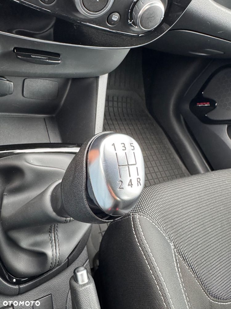 Renault Clio 1.2 16V 75 Life - 21