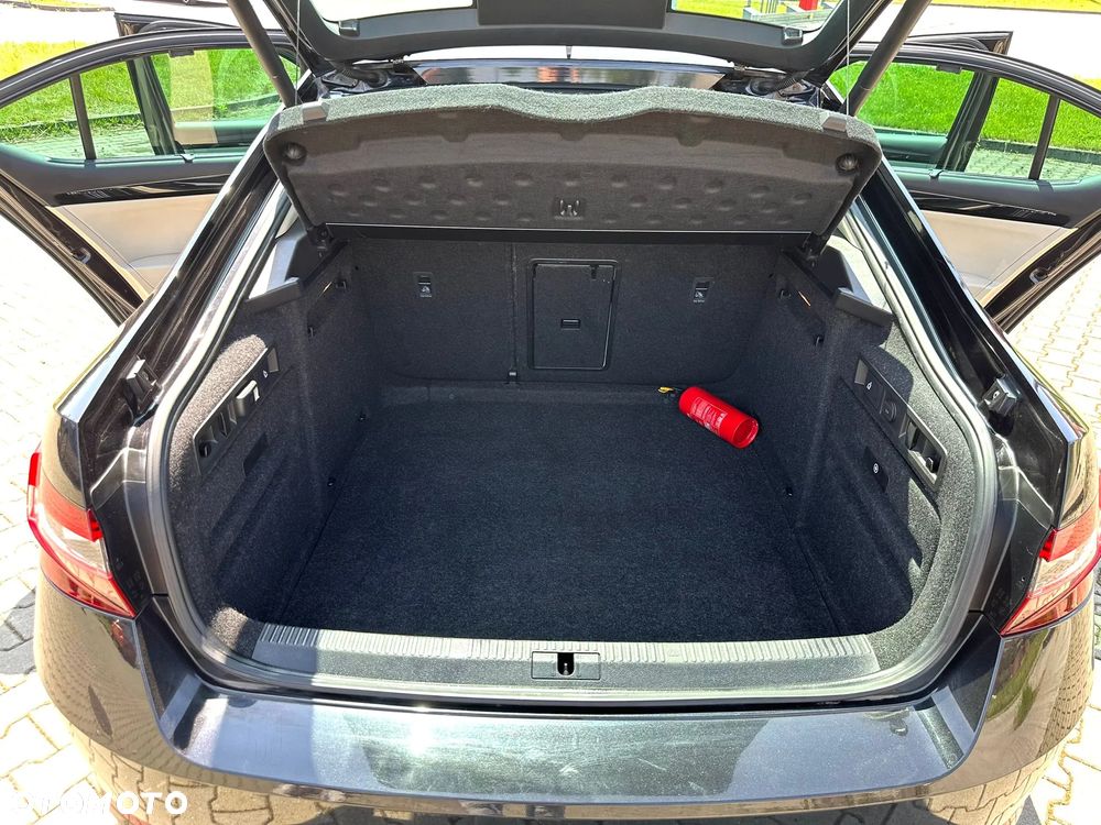 Skoda Superb 2.0 TSI 4x4 L&K DSG - 12