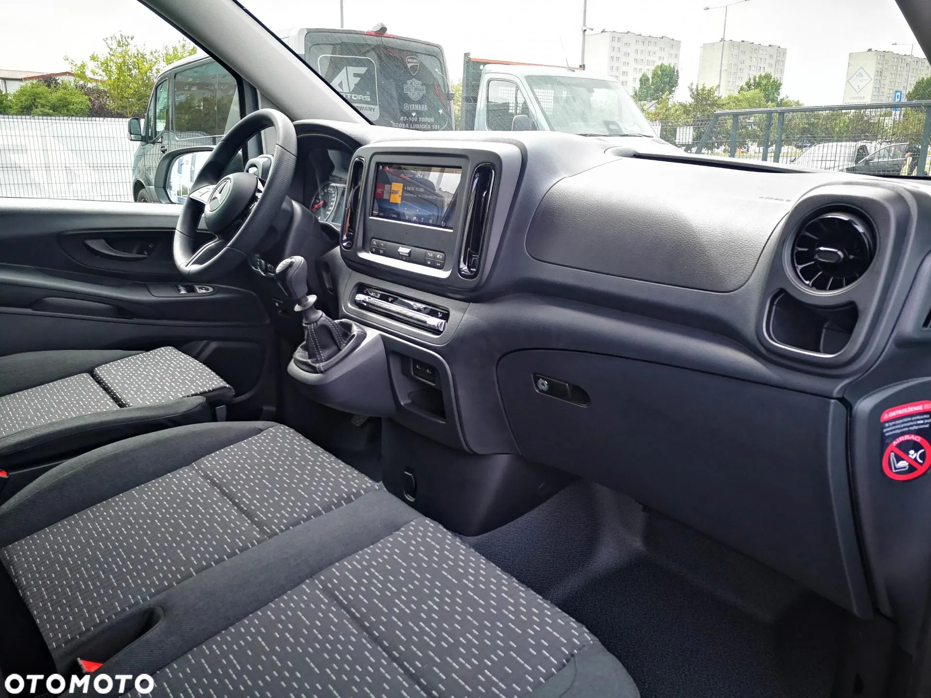 Mercedes-Benz Vito - 12
