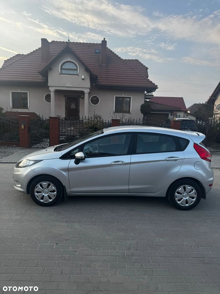 Ford Fiesta 1.25 Silver X (Ambiente) - 11