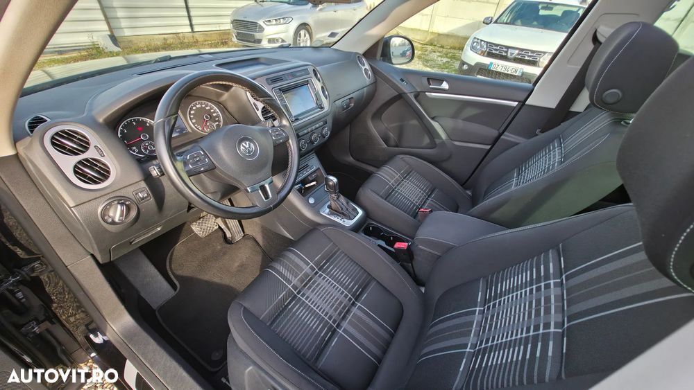 Volkswagen Tiguan 2.0 TDI SCR 4MOTION BlueMotion Technology DSG Lounge Track & Style - 16