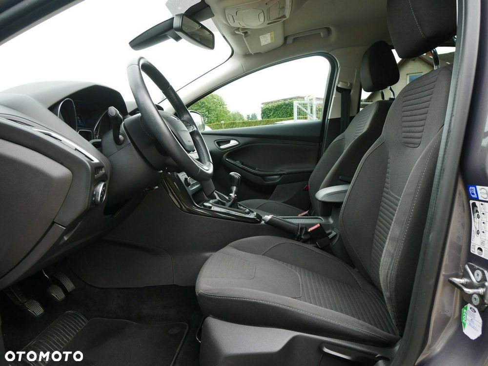 Ford Focus Turnier 1.0 EcoBoost Start-Stopp-System TITANIUM - 7