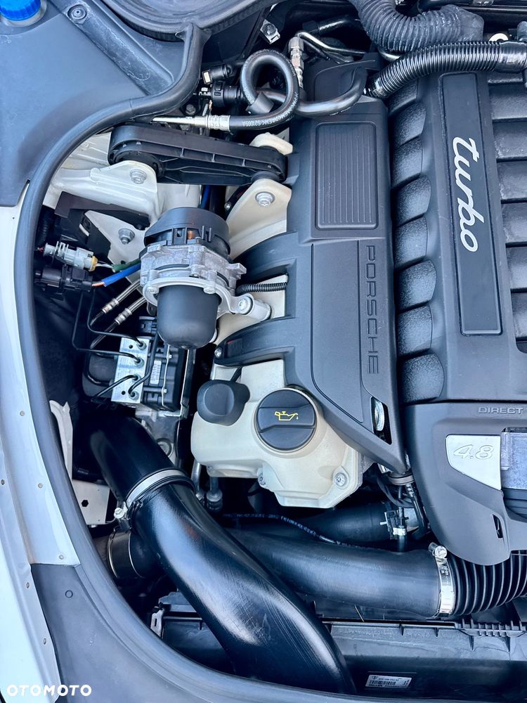 Porsche Panamera - 34