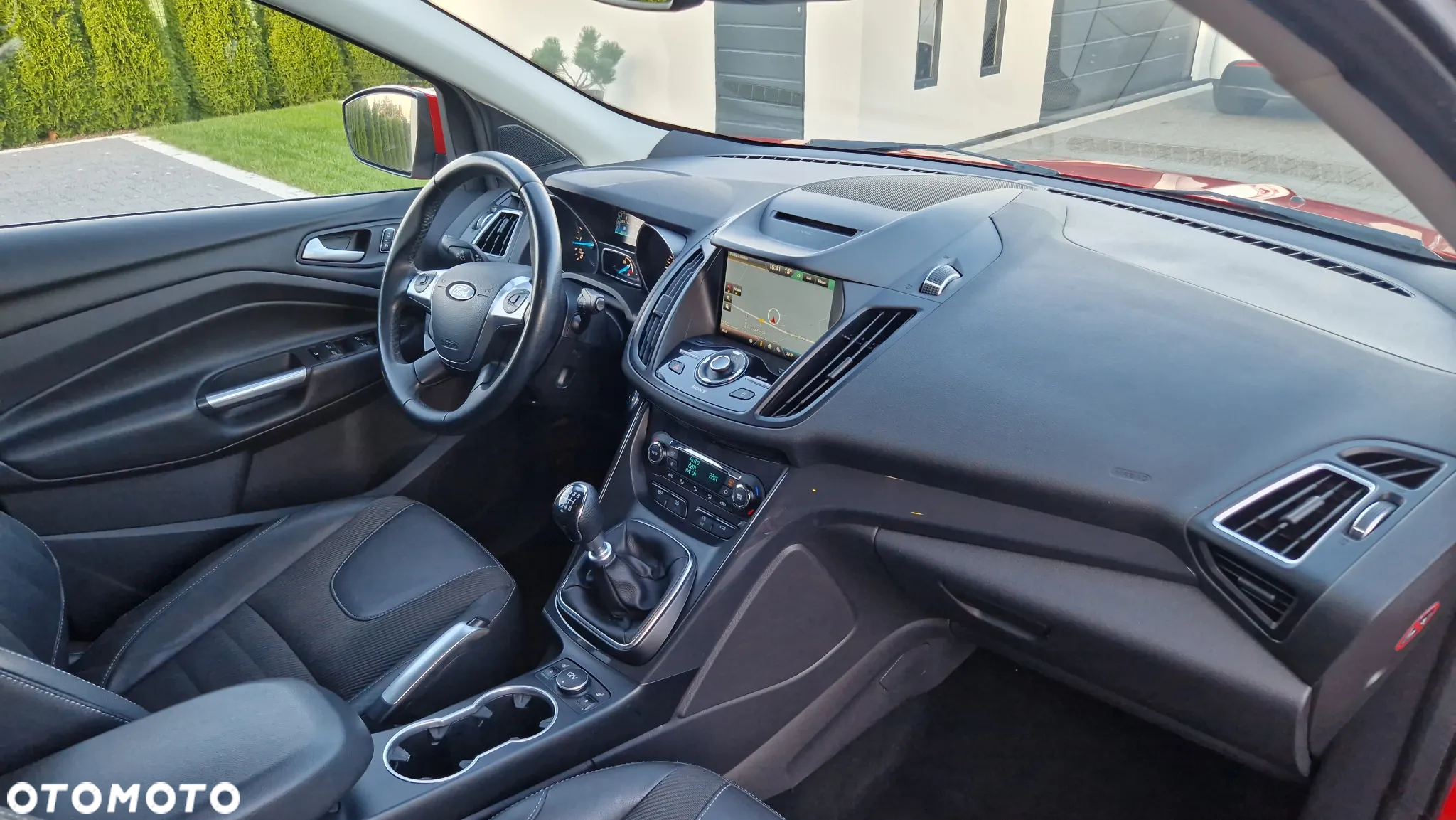 Ford Kuga 2.0 TDCi FWD Titanium - 13