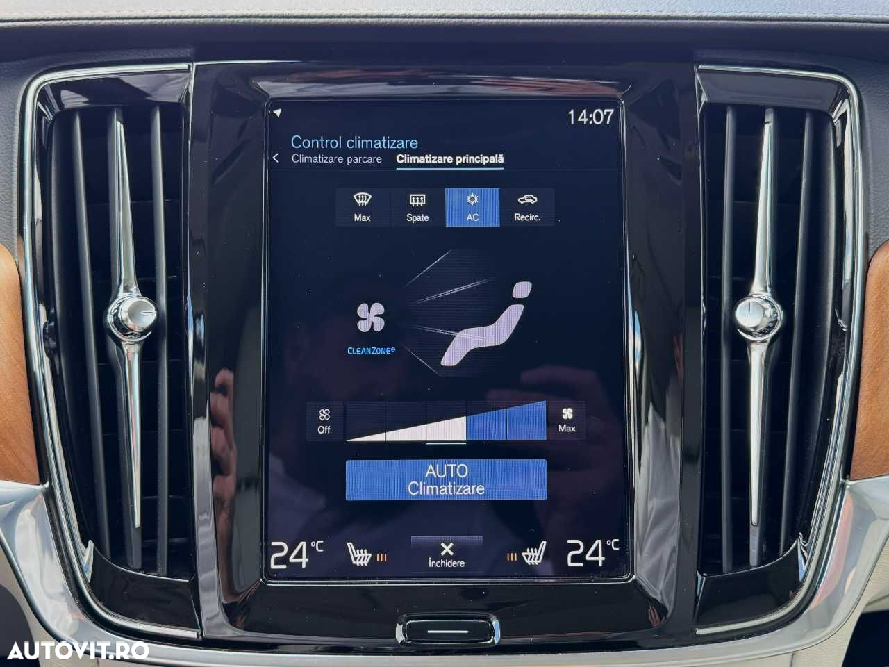 Volvo V90 T8 Recharge AWD Geartronic Inscription - 33