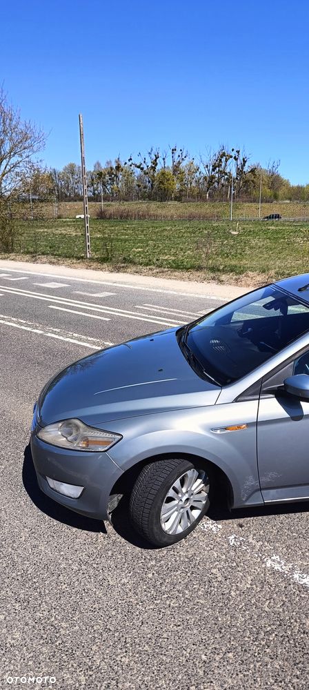 Ford Mondeo 1.8 TDCi Ghia - 37
