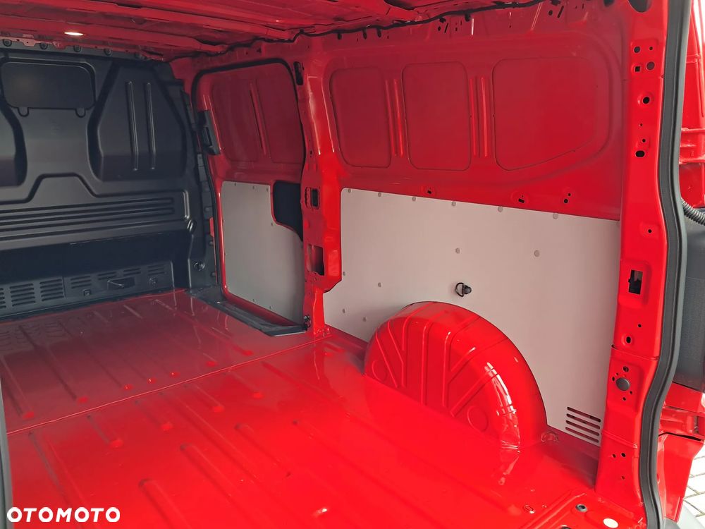 Volkswagen Transporter T7 - 14
