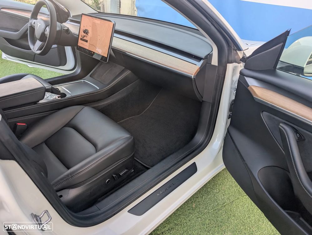 Tesla Model 3 AWD Dual Motor Performance - 13