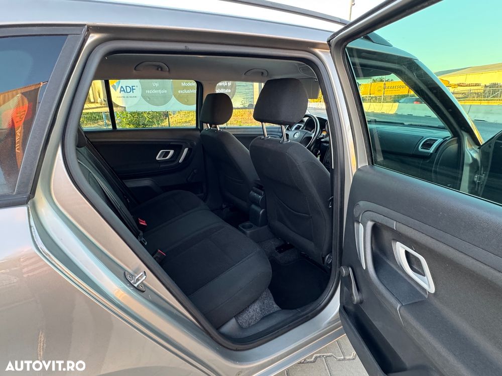 Skoda Fabia 1.6 16V Combi Tiptronic Elegance - 33