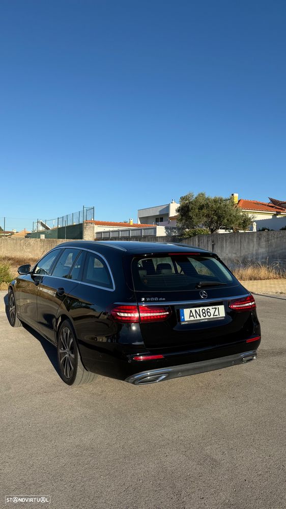 Mercedes-Benz E 300 - 4