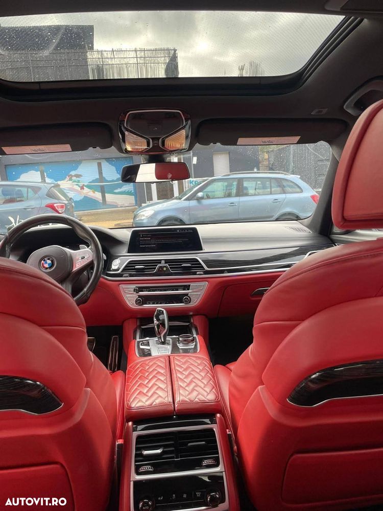 BMW Seria 7 750i xDrive - 36