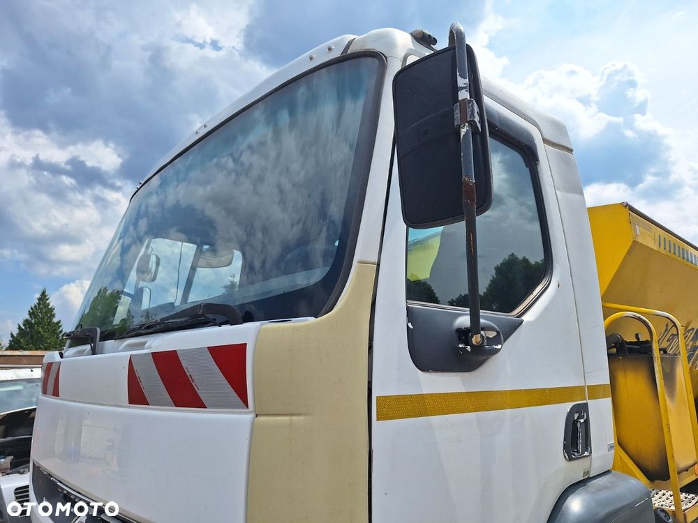 Renault 270.18 4X2 - 26