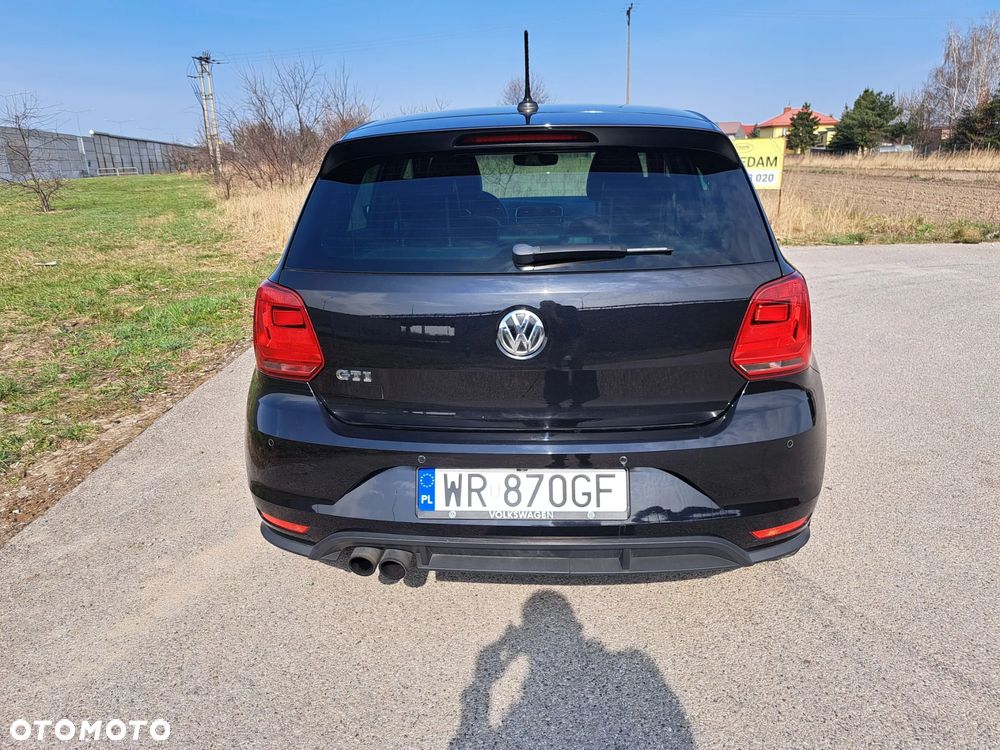 Volkswagen Polo - 11