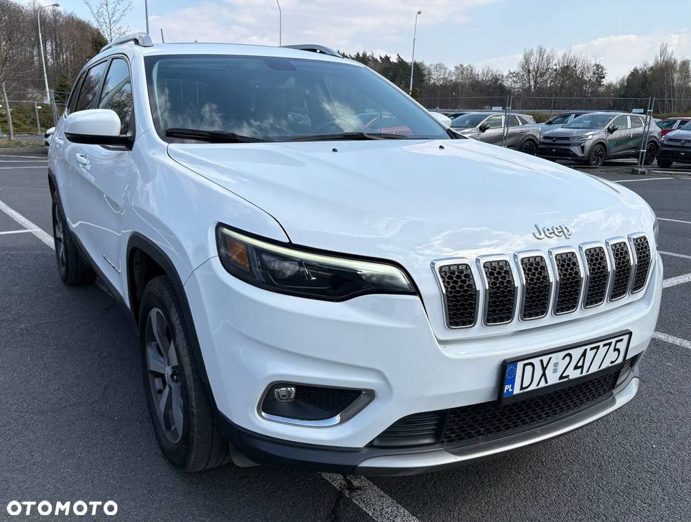 Jeep Cherokee - 1