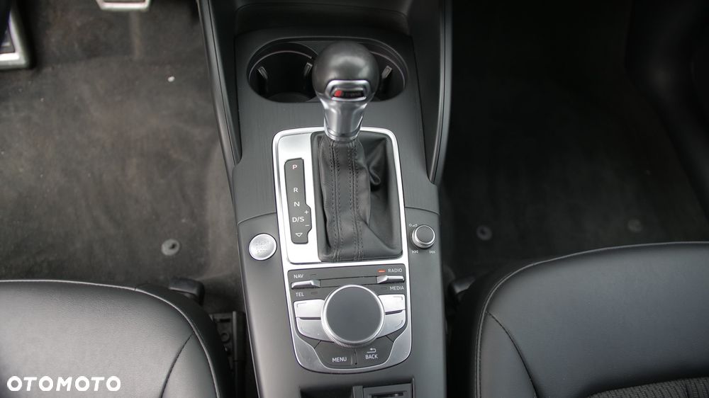 Audi A3 Sportback 2.0 TDI clean diesel Quattro Ambition S tronic - 31