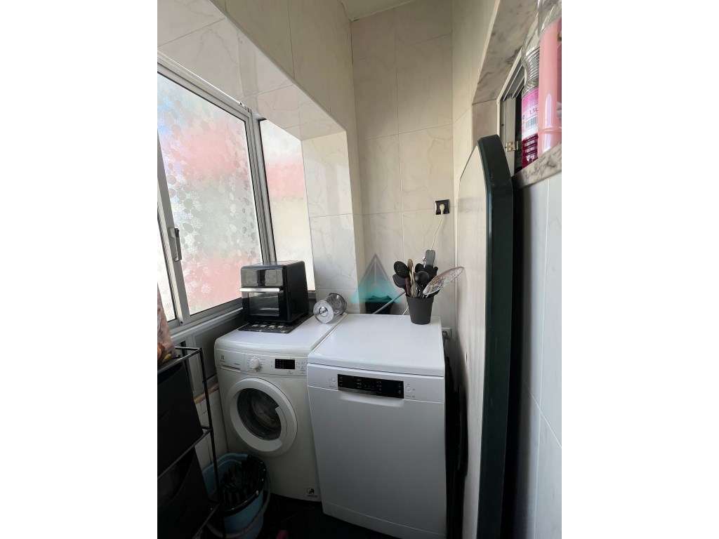 Apartamento T3 Paivas com melhoramentos 2º andar - Grande imagem: 4/31