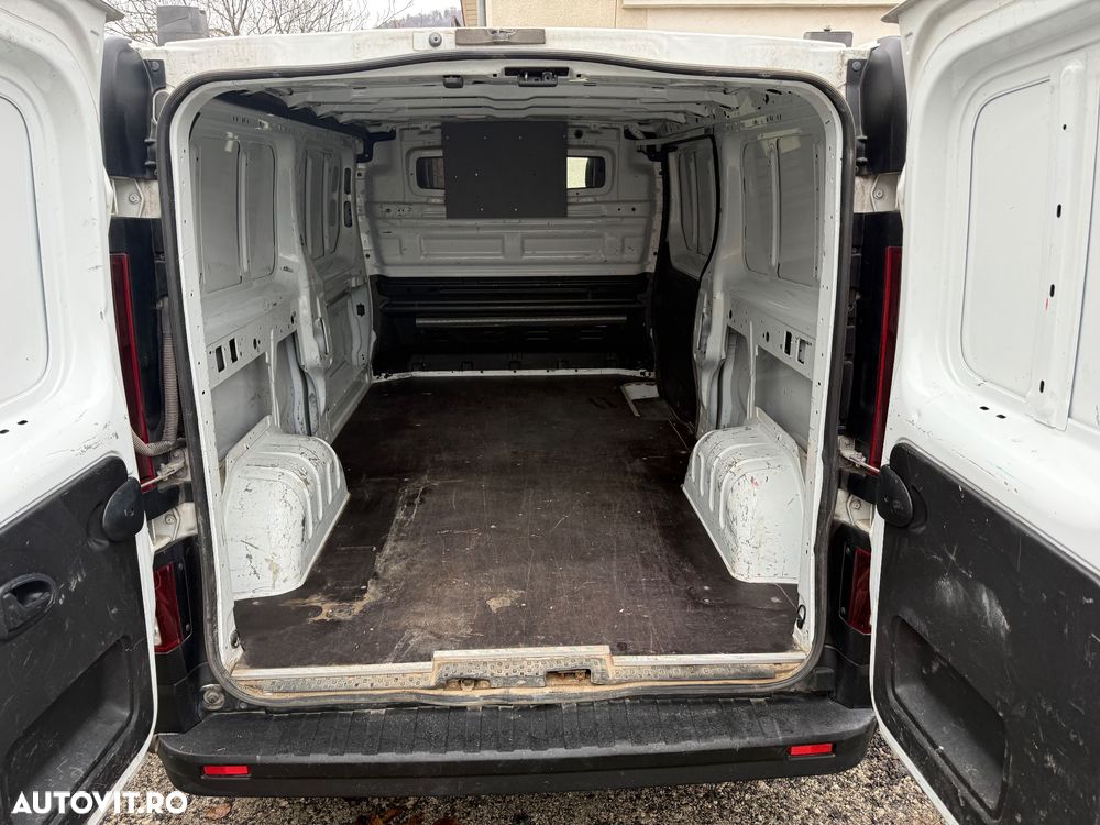 Opel Vivaro - 9