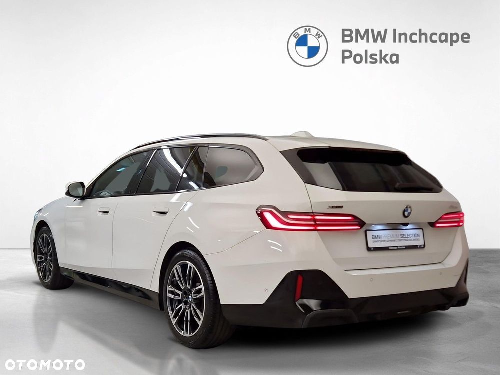 BMW Seria 5 520d xDrive mHEV M Sport - 4